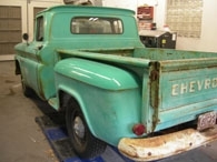 rusty-blue-truck
